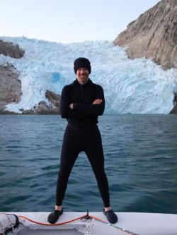 Børge says farewell to the glaciers of Greenland, and voices silent appreciation for his warm woollen underwear from Devold.